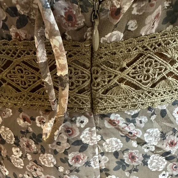 JOYFOLIE Mia Joy Isabella Dress In Olive Floral - Picture 5 of 16